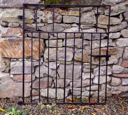 Entrance gate Joseph Bell Memorial